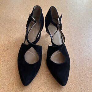 Naturalizer black suede heels
